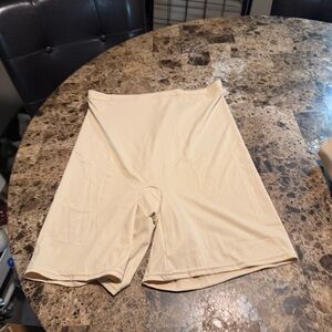 Maidenform Light Beige Shaping Briefs Sz XL